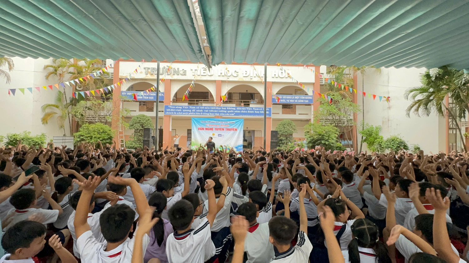 Tuyên truyền về Ma túy trong trường học