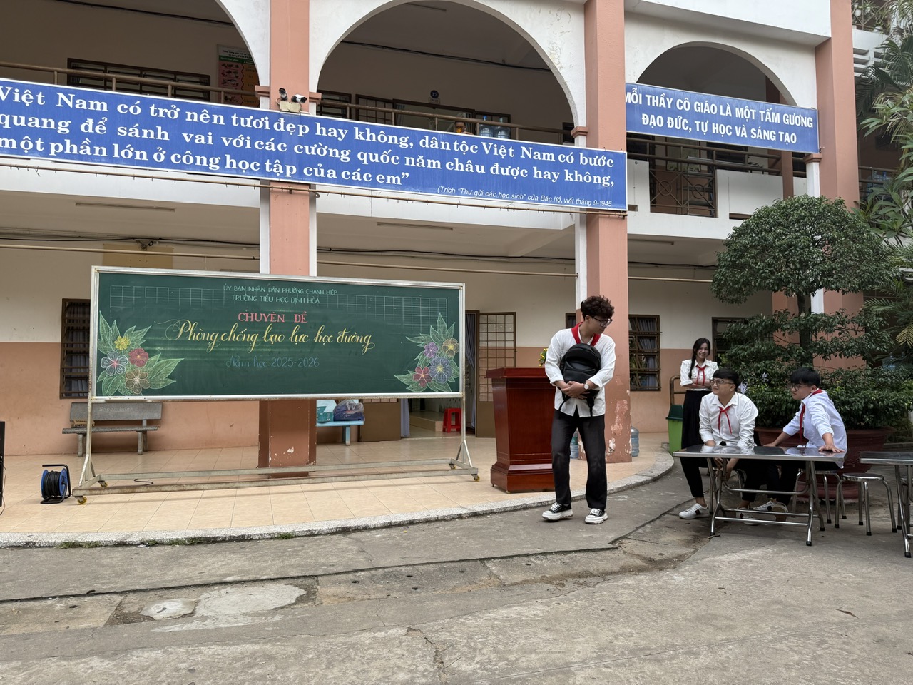 z7327543745771 a80949f529fe77b582232e2345fb38e0